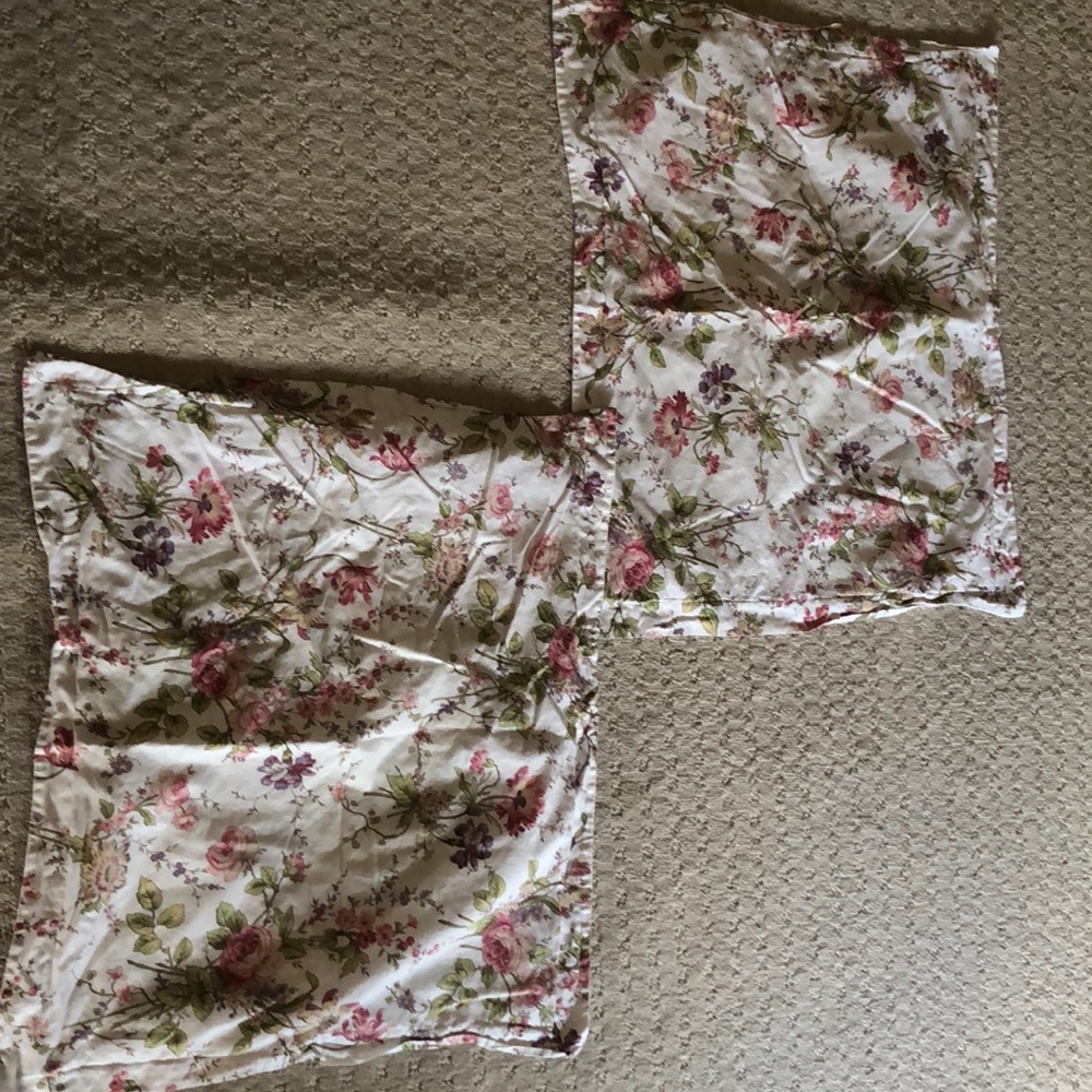 Lauren Ralph Lauren set of 2 pillow shams